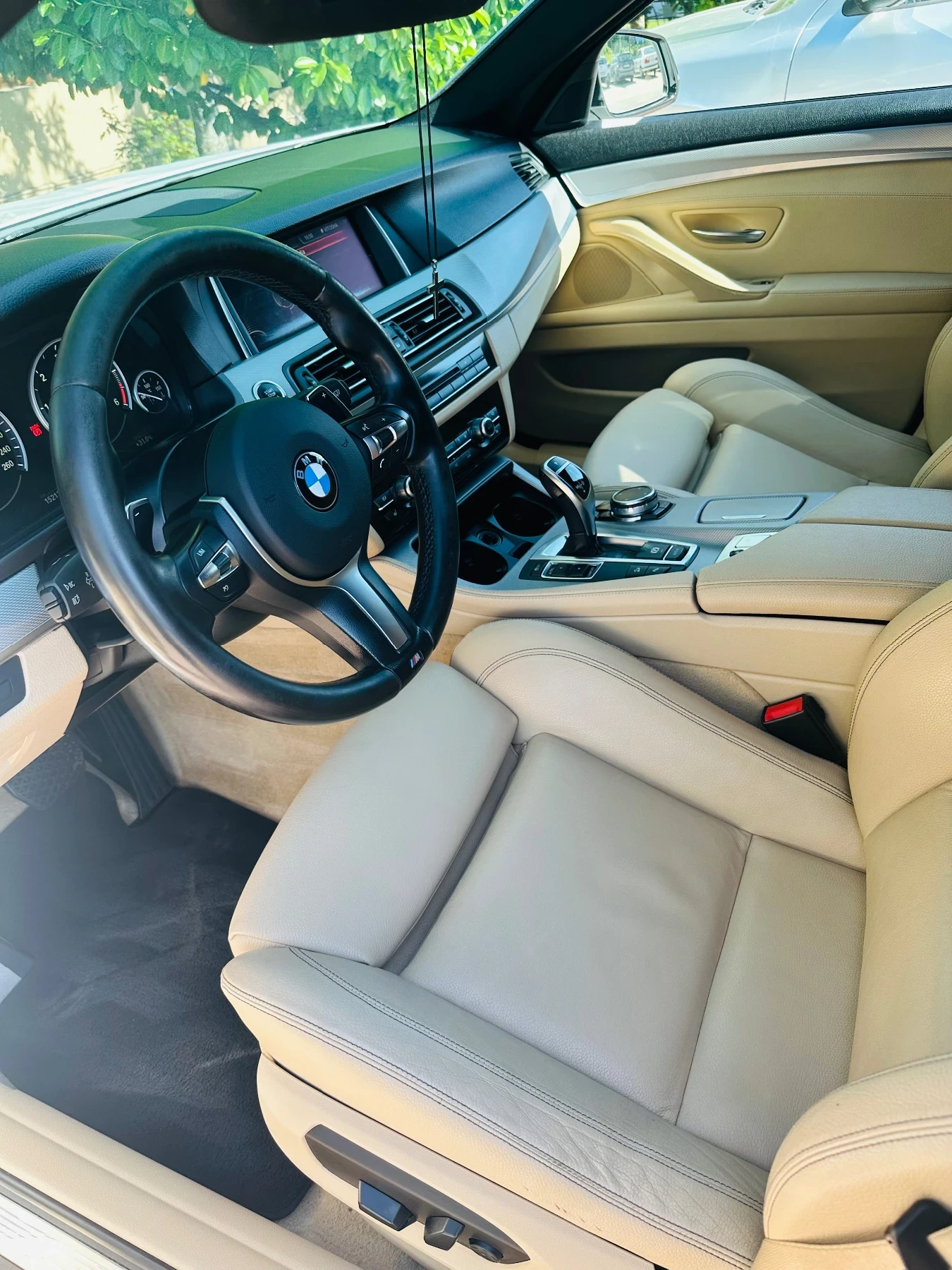 BMW 530 LCI Xdrive, снимка 9 - Автомобили и джипове - 54703329