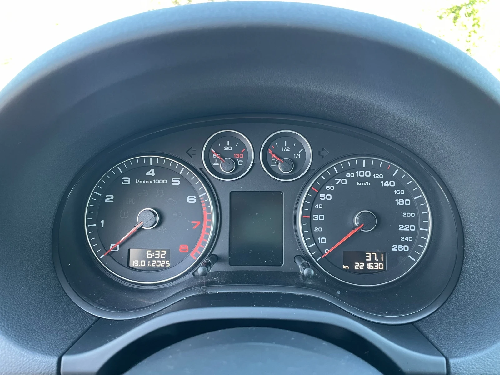 Audi A3 1.6i 102hp automatic , снимка 14 - Автомобили и джипове - 54718949