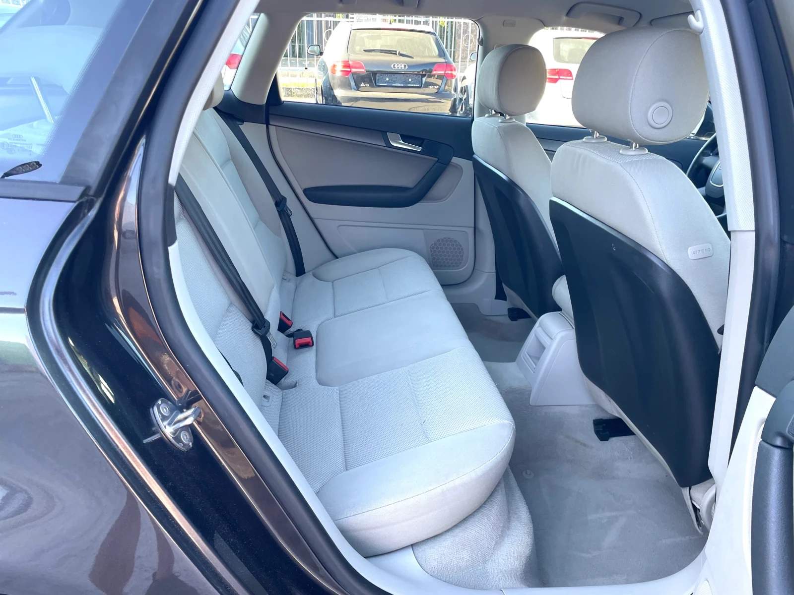 Audi A3 1.6i 102hp automatic , снимка 11 - Автомобили и джипове - 54718949