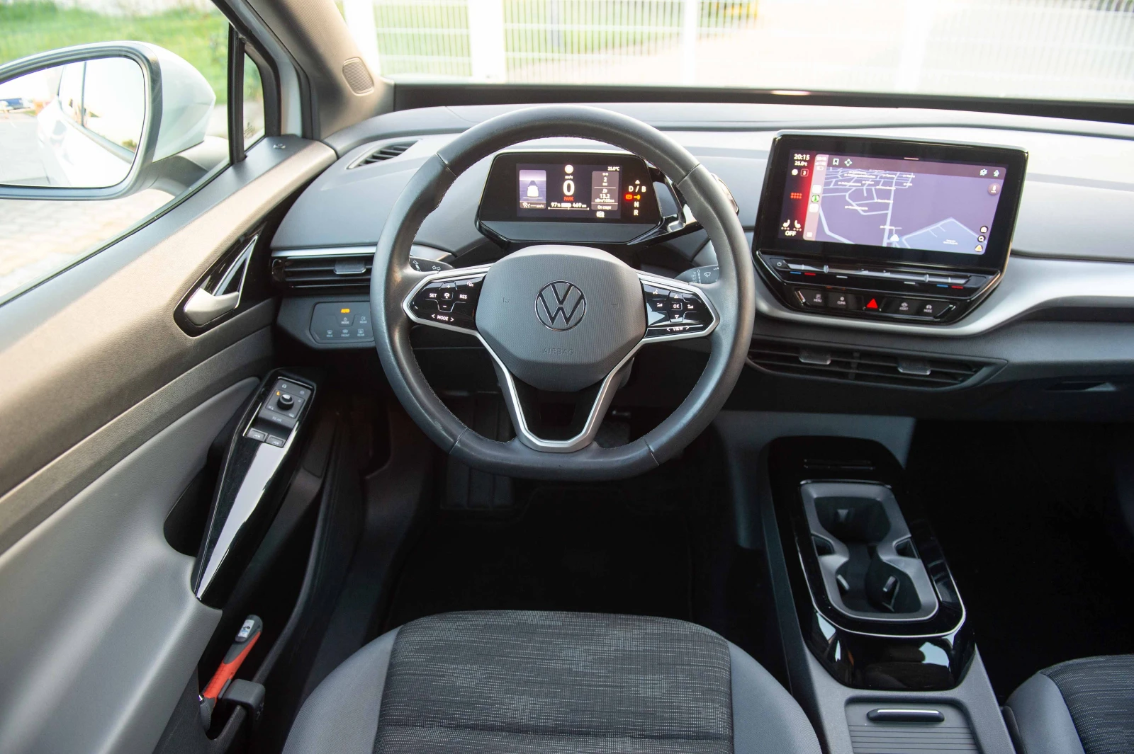 VW ID.4 82kw* 90%SOH* Камера* Дистроник* Термопомпа, снимка 11 - Автомобили и джипове - 54742896