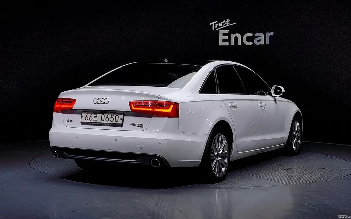 Audi A6 45TDI PRESTIGE/PANORAMA/360CAM/DIST/FULL, снимка 2 - Автомобили и джипове - 55221250