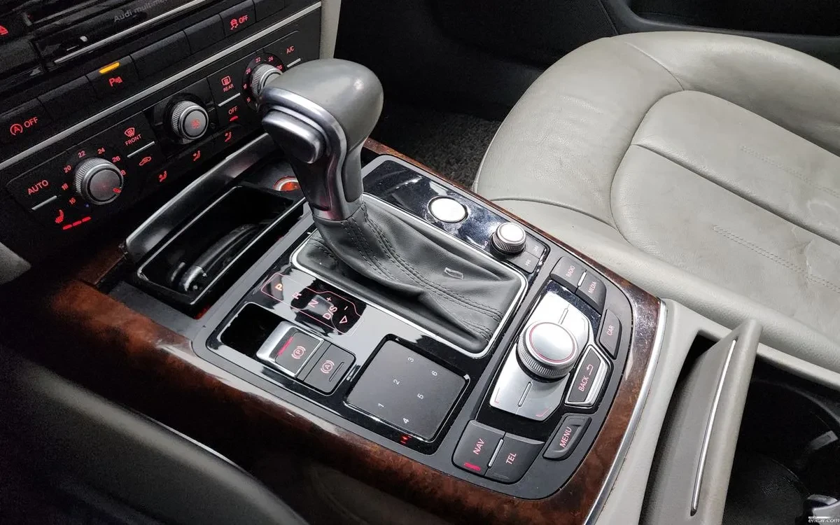 Audi A6 45TDI PRESTIGE/PANORAMA/360CAM/DIST/FULL, снимка 8 - Автомобили и джипове - 55221250
