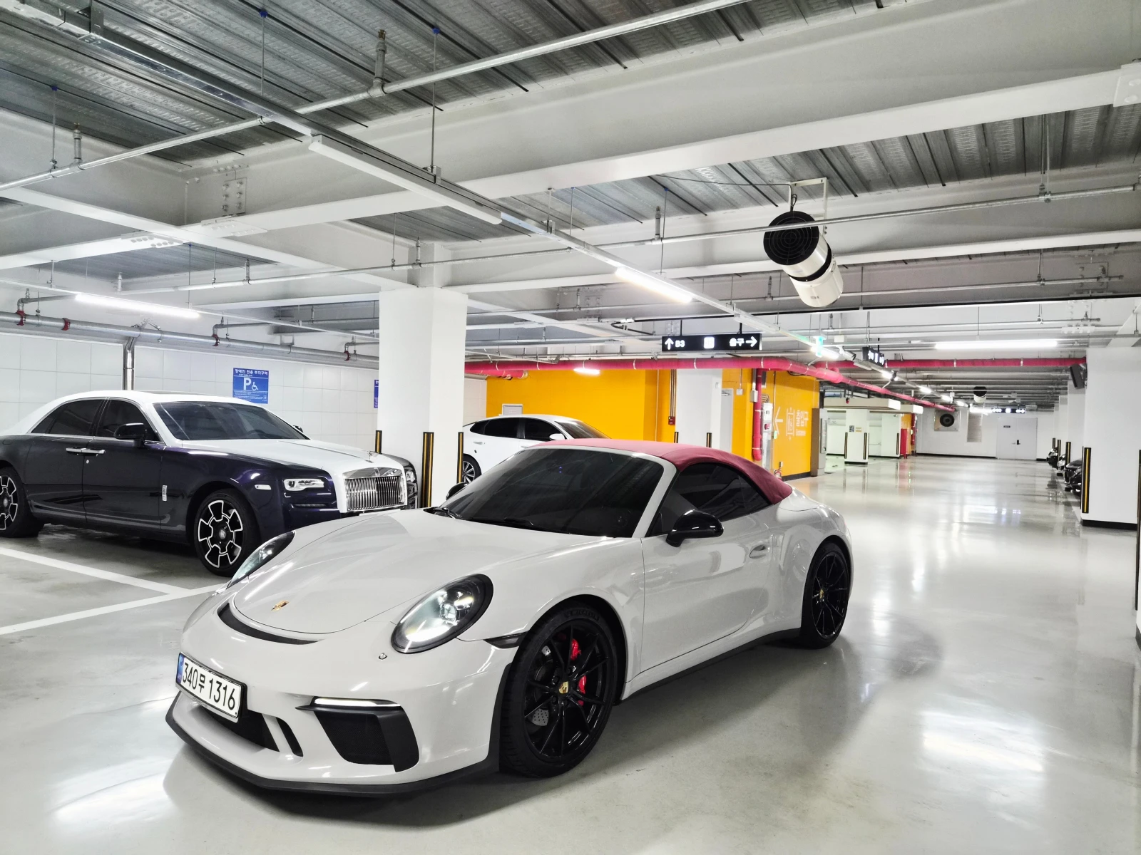 Porsche 911 911 Curry La 4 Cabriolet 991, снимка 2 - Автомобили и джипове - 55591595