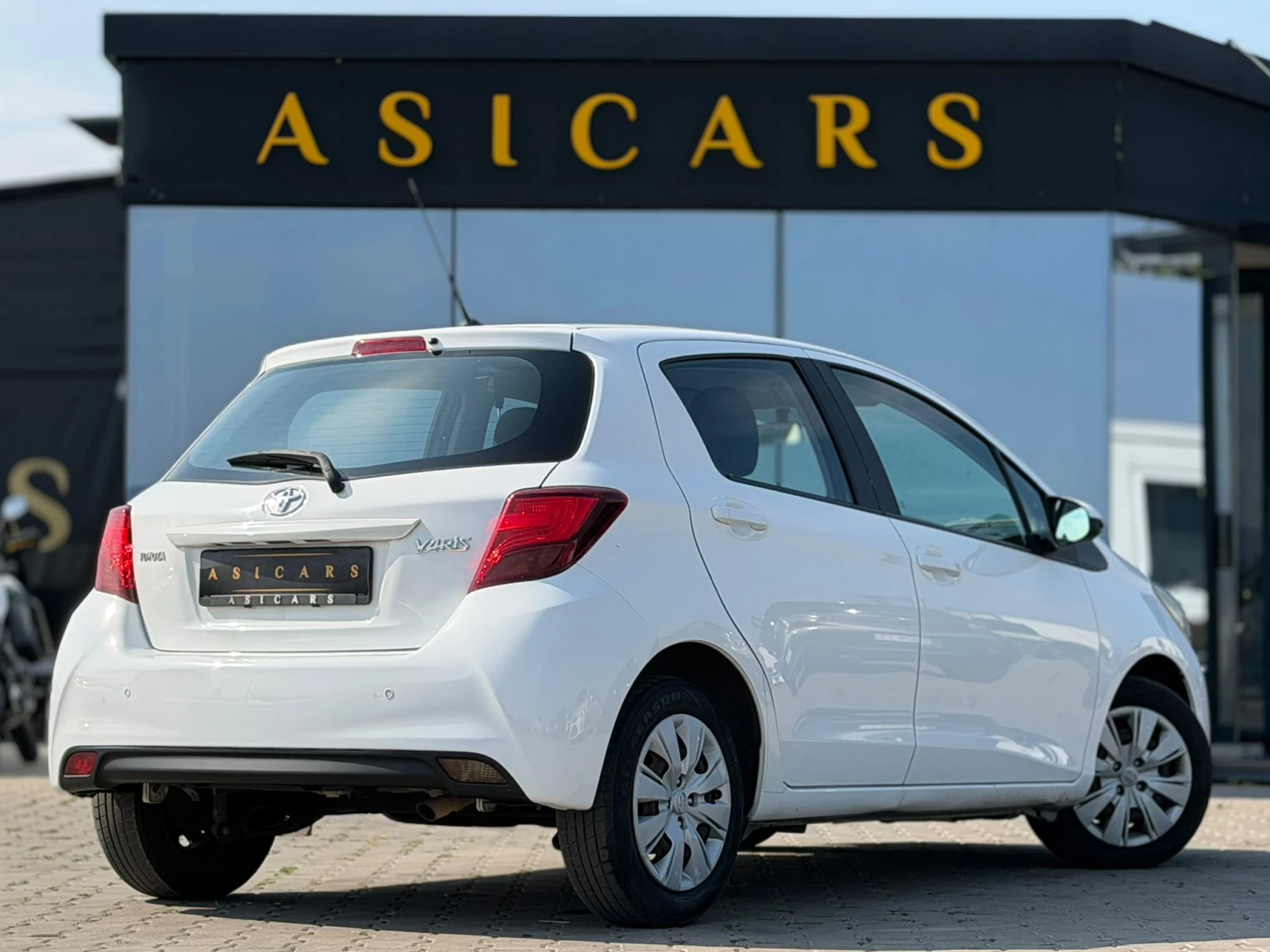 Toyota Yaris / 1.4D / EURO 6 / , снимка 5 - Автомобили и джипове - 55656733