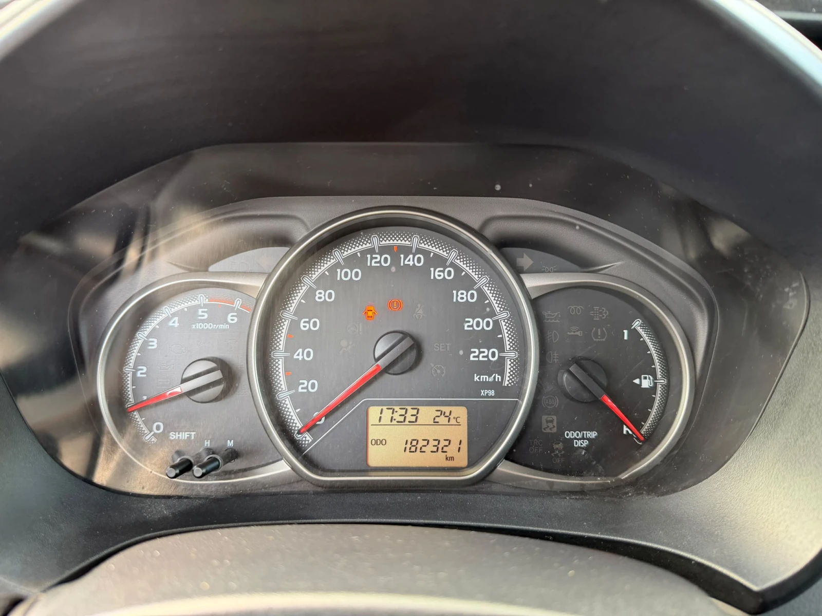 Toyota Yaris / 1.4D / EURO 6 / , снимка 15 - Автомобили и джипове - 55656733