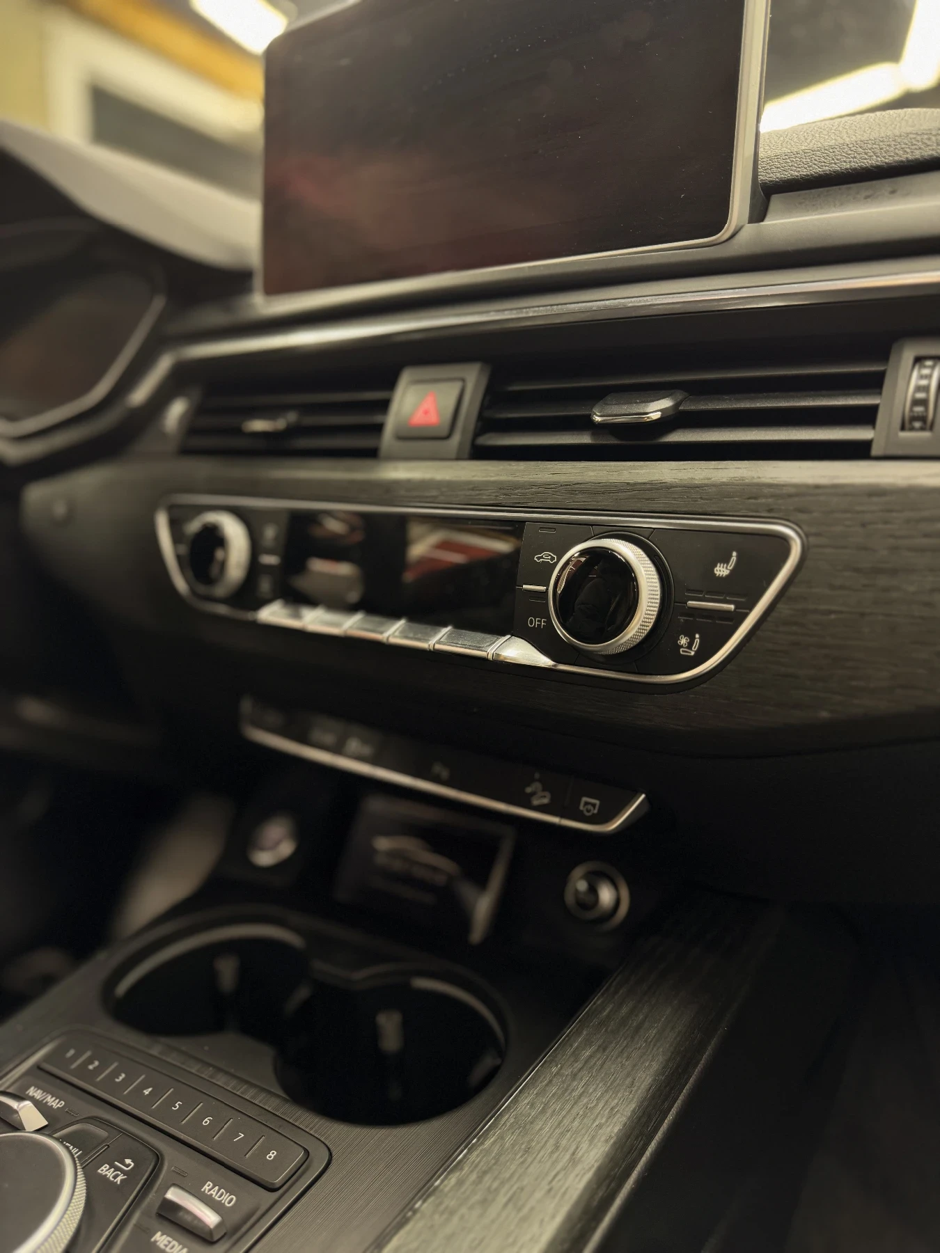 Audi A4 Allroad VIRTUAL, B&O, DISTRONIC, снимка 11 - Автомобили и джипове - 56089711
