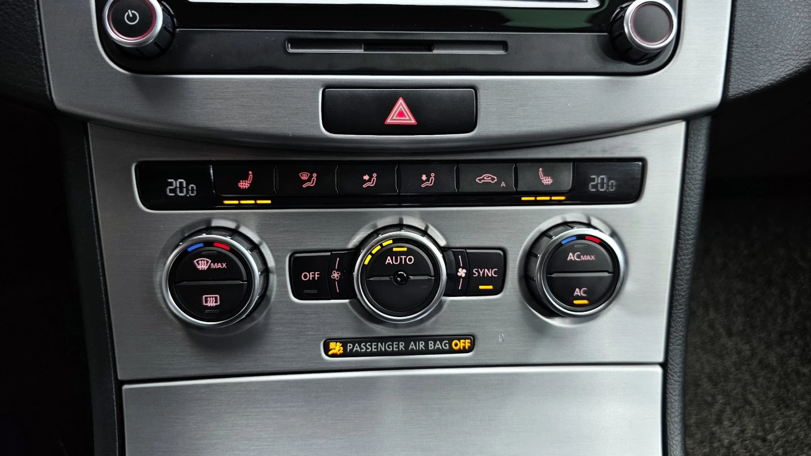 VW CC 2.0TSI * ПОДГРЕВ * ЛЮК * КАМЕРА, снимка 12 - Автомобили и джипове - 56695770