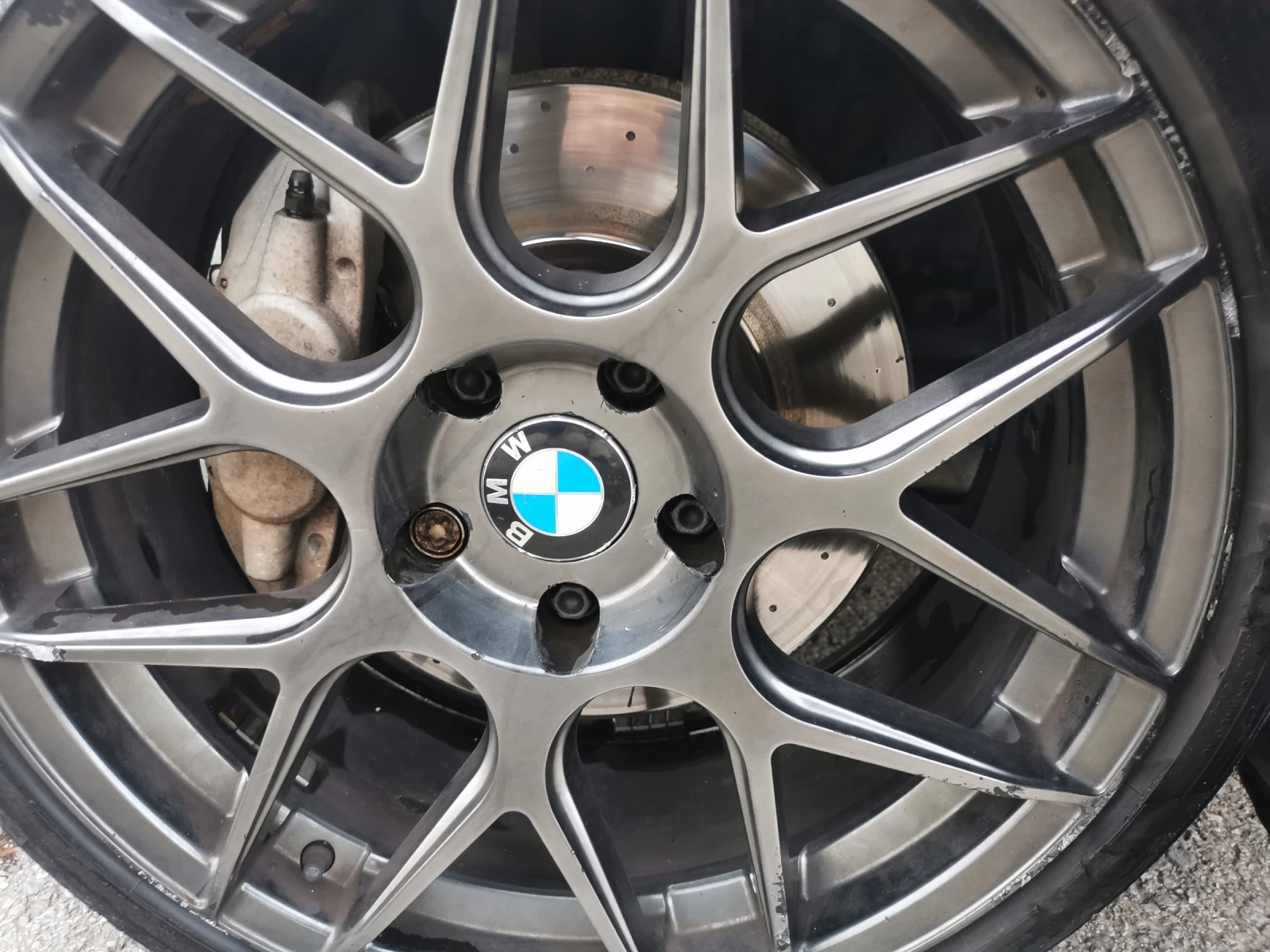 BMW 330 330d MPerformance, снимка 16 - Автомобили и джипове - 56728340
