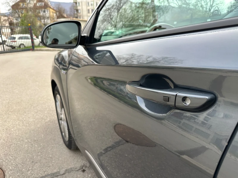 Hyundai Kona 64KWh PREMIUM/FULL ASSIST/DISTR/HEADUP/SOH100%, снимка 9 - Автомобили и джипове - 49963143