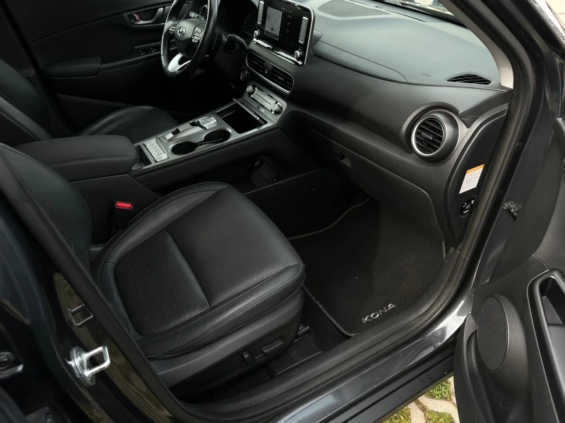 Hyundai Kona 64KWh PREMIUM/FULL ASSIST/DISTR/HEADUP/SOH100%, снимка 13 - Автомобили и джипове - 49963143