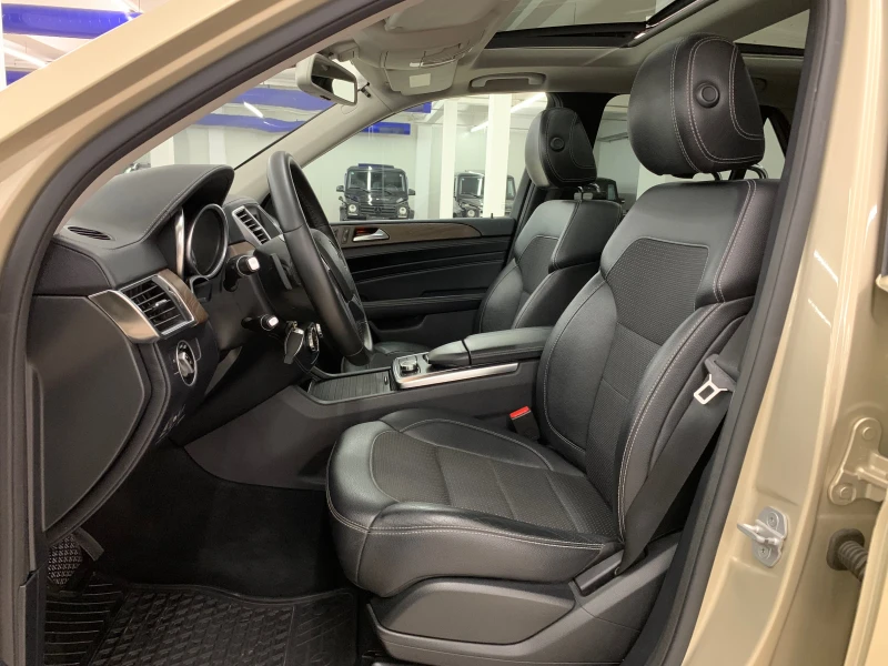 Mercedes-Benz ML 350 #PANO#DISTR#PODGREV#BlindSpot#AIRMATIC#TOP#, снимка 9 - Автомобили и джипове - 51240299