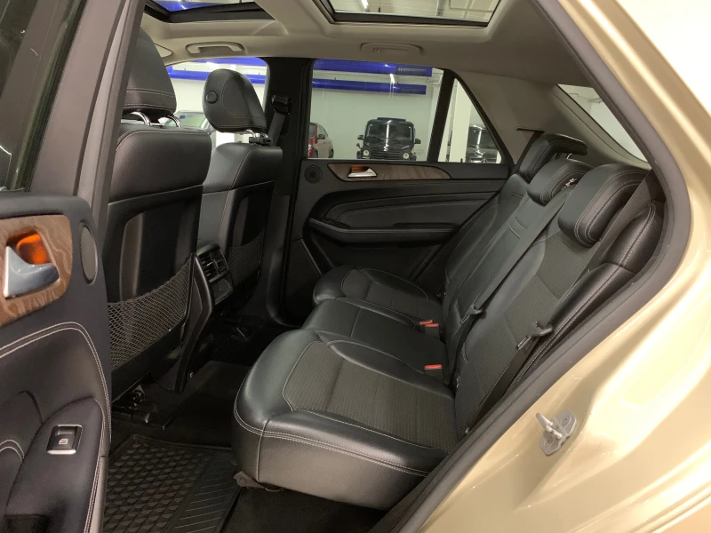 Mercedes-Benz ML 350 #PANO#DISTR#PODGREV#BlindSpot#AIRMATIC#TOP#, снимка 13 - Автомобили и джипове - 51240299