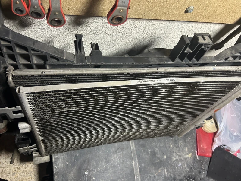 Dacia Duster, снимка 4 - Автомобили и джипове - 51859077