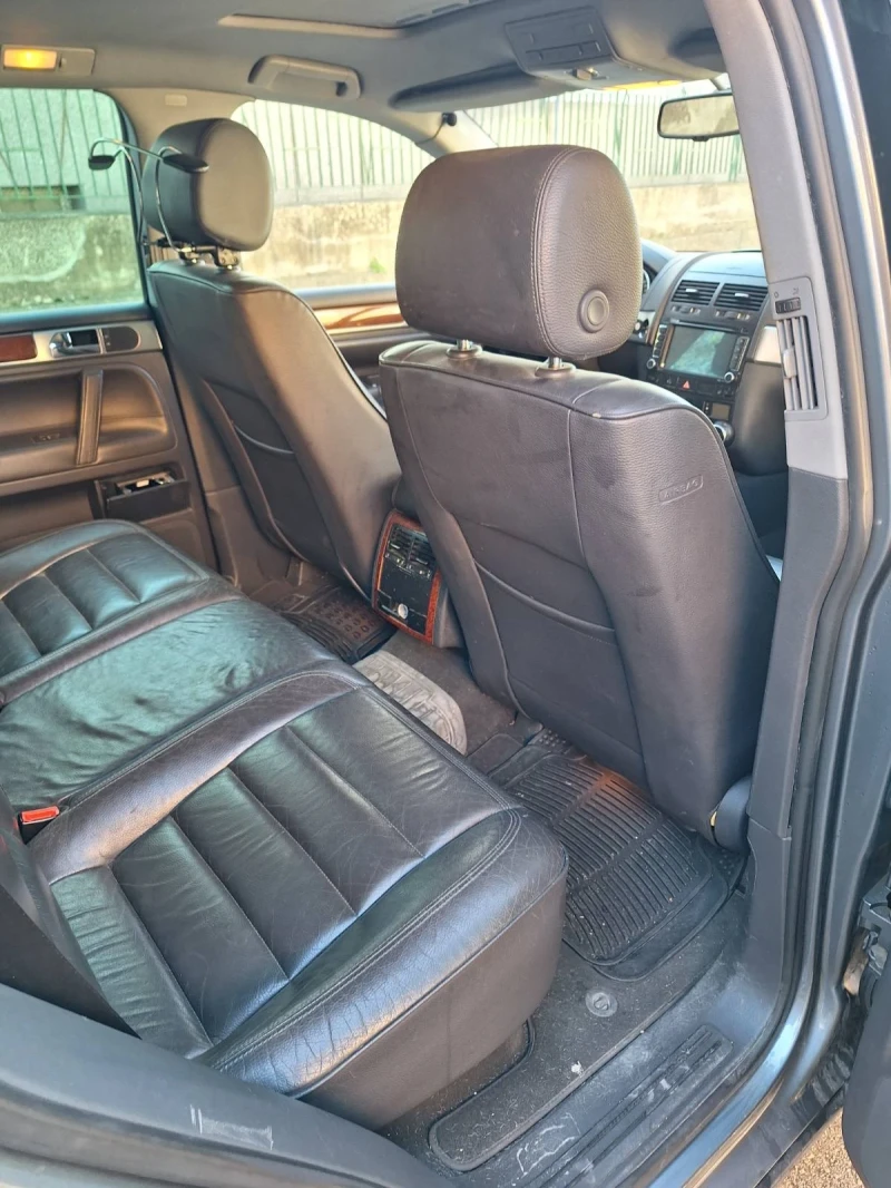 VW Touareg, снимка 10 - Автомобили и джипове - 52263092