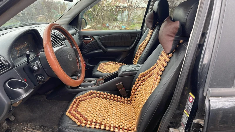 Mercedes-Benz ML 270, снимка 4 - Автомобили и джипове - 52702434