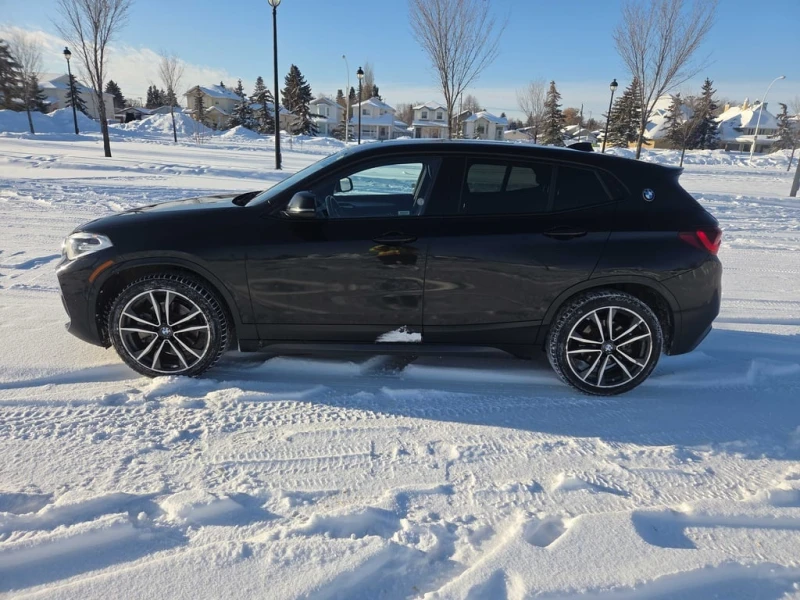 BMW X2 * xDrive28i * CARFAX * БЕЗ ПЪРВОНАЧАЛНА ВНОСКА, снимка 2 - Автомобили и джипове - 53062797