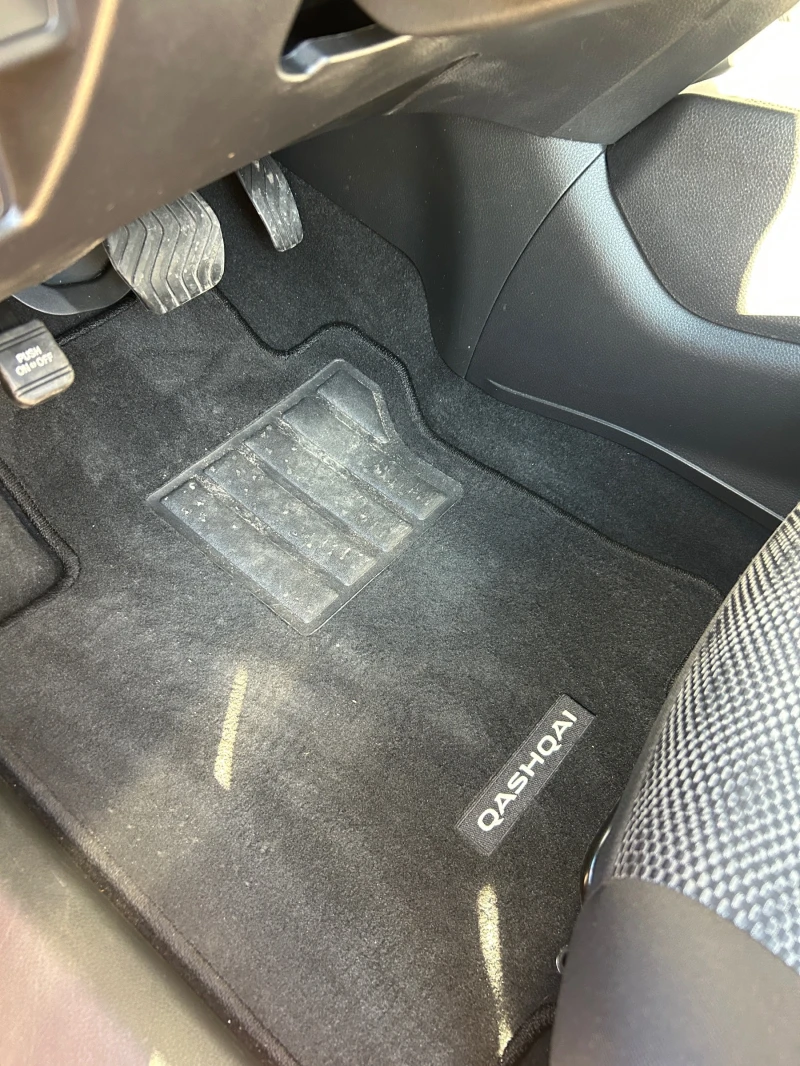 Nissan Qashqai, снимка 16 - Автомобили и джипове - 53152579