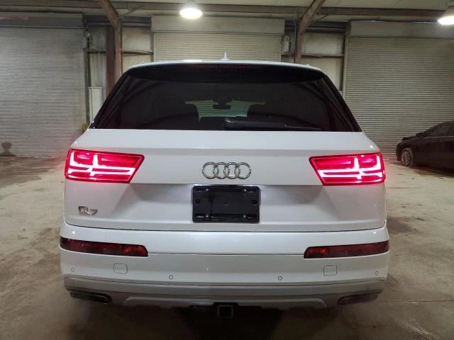 Audi Q7 REMIUM PLUS, Минимална щета, Реални км!, снимка 6 - Автомобили и джипове - 48798801