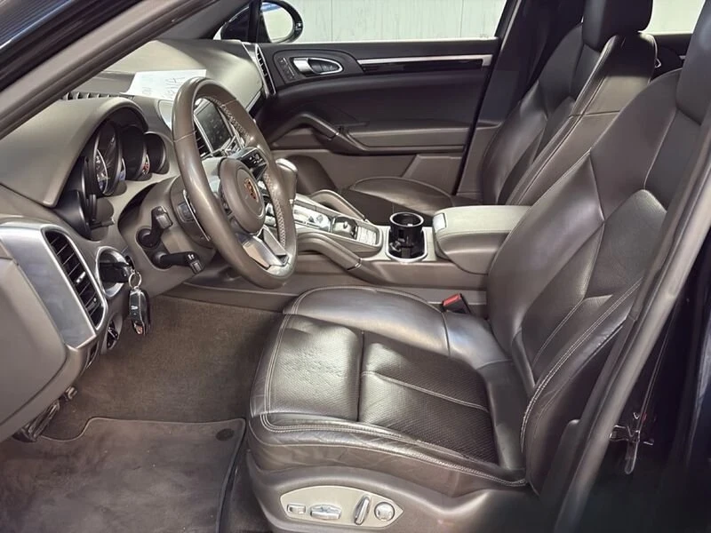 Porsche Cayenne * 3.0TDI* Facelift* , снимка 5 - Автомобили и джипове - 55397846