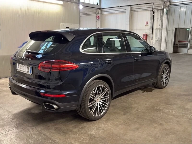 Porsche Cayenne * 3.0TDI* Facelift* , снимка 3 - Автомобили и джипове - 55397846