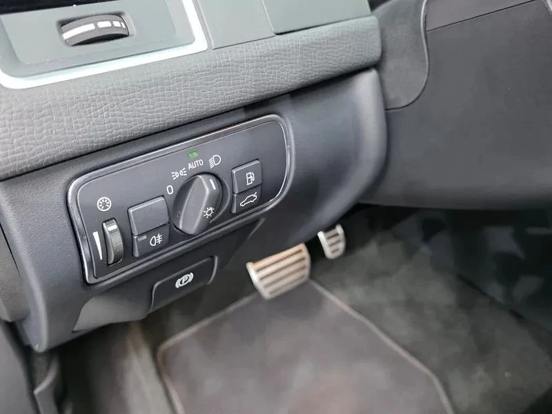 Volvo XC60, снимка 17 - Автомобили и джипове - 56688077