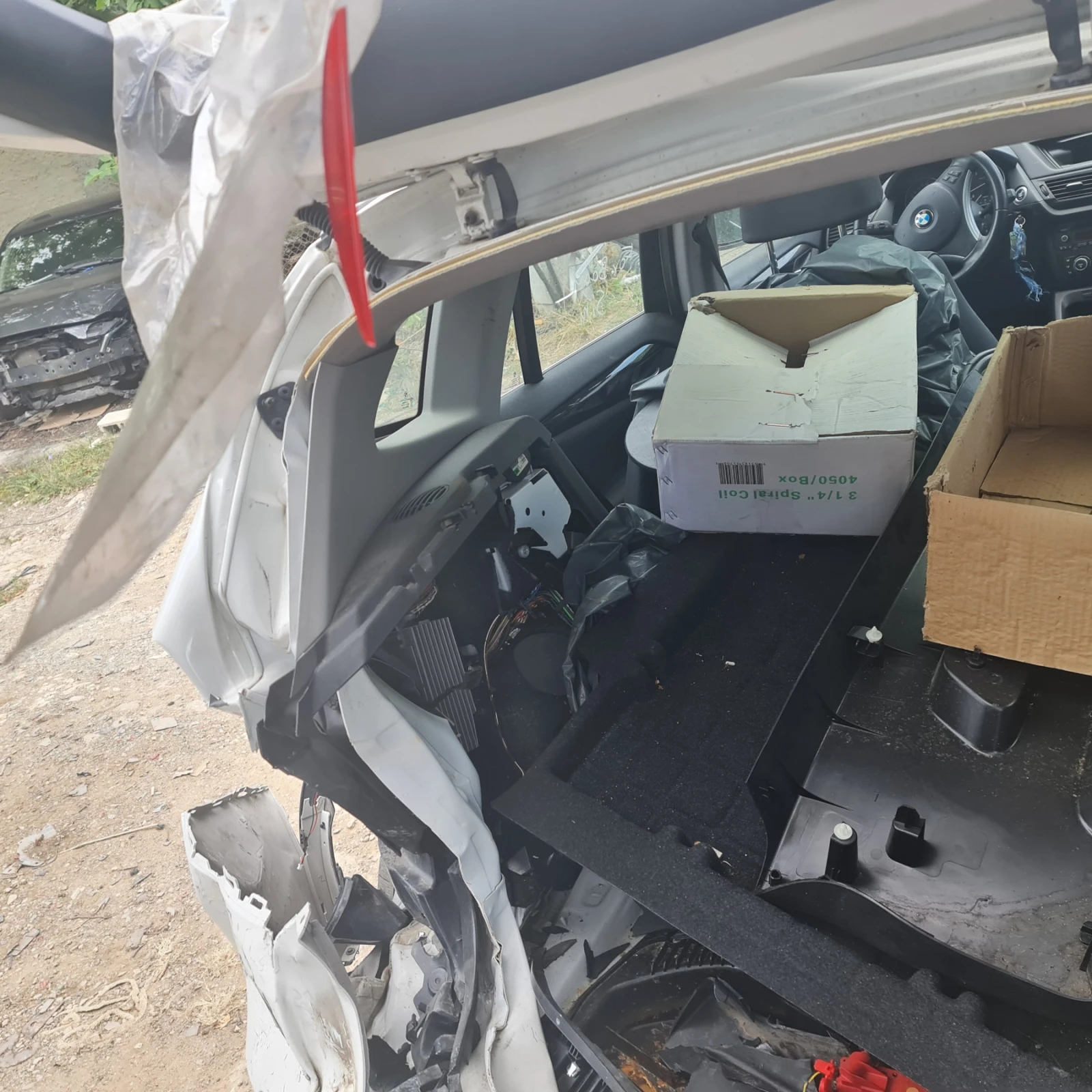 BMW X1 2.8, снимка 11 - Автомобили и джипове - 52811789