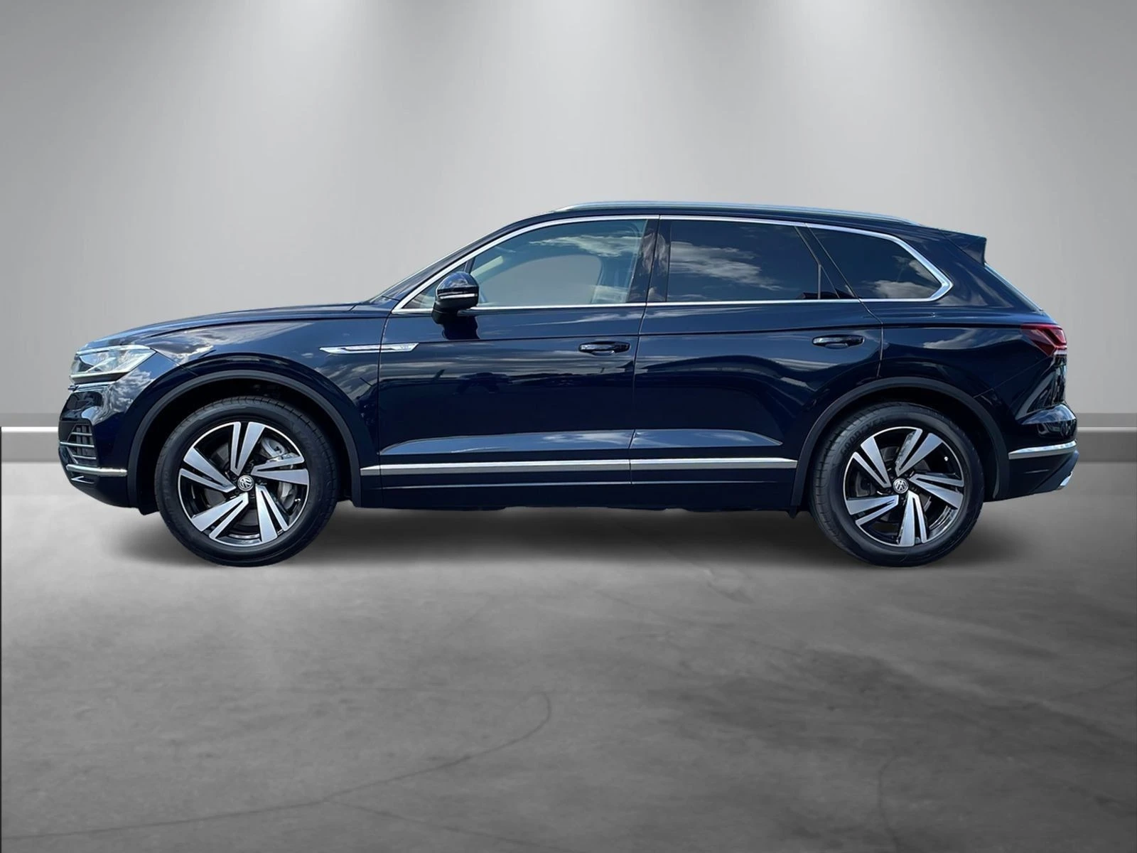 VW Touareg V8 TDI - изображение 2