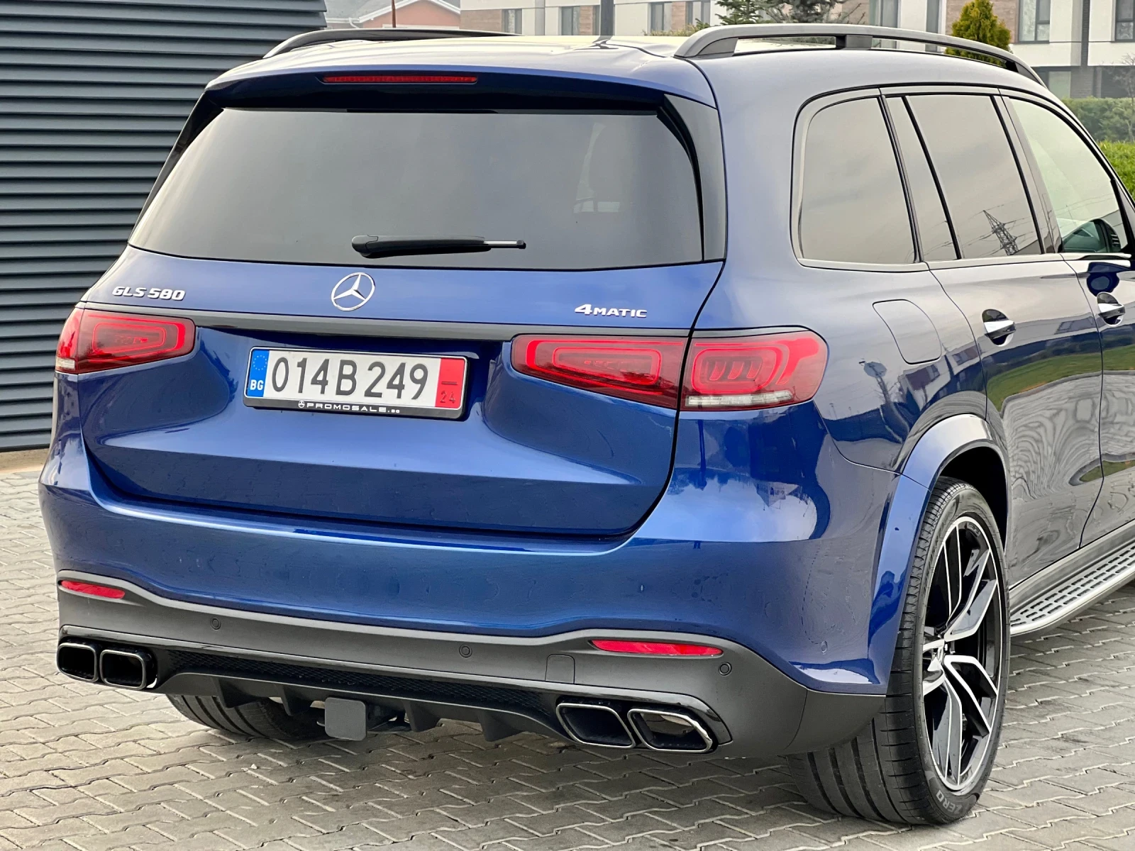 Mercedes-Benz GLS580 6.3 AMG - изображение 8