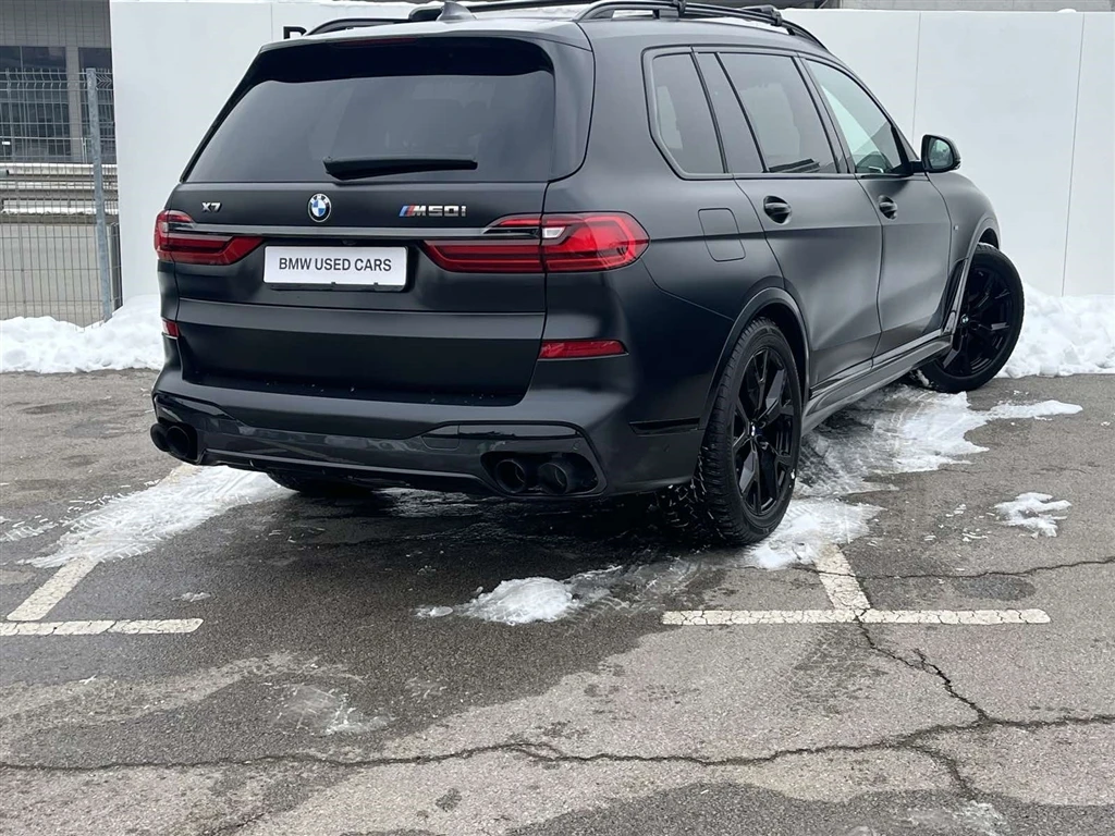 BMW X7 M50i - изображение 2