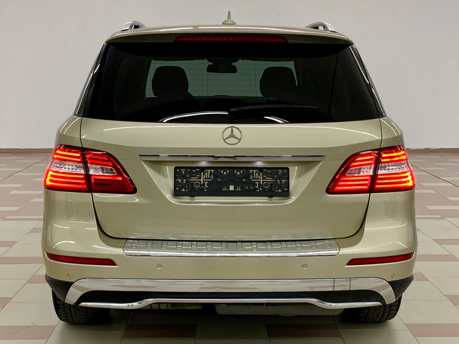 Mercedes-Benz ML 350 #PANO#DISTR#PODGREV#BlindSpot#AIRMATIC#TOP# - изображение 6