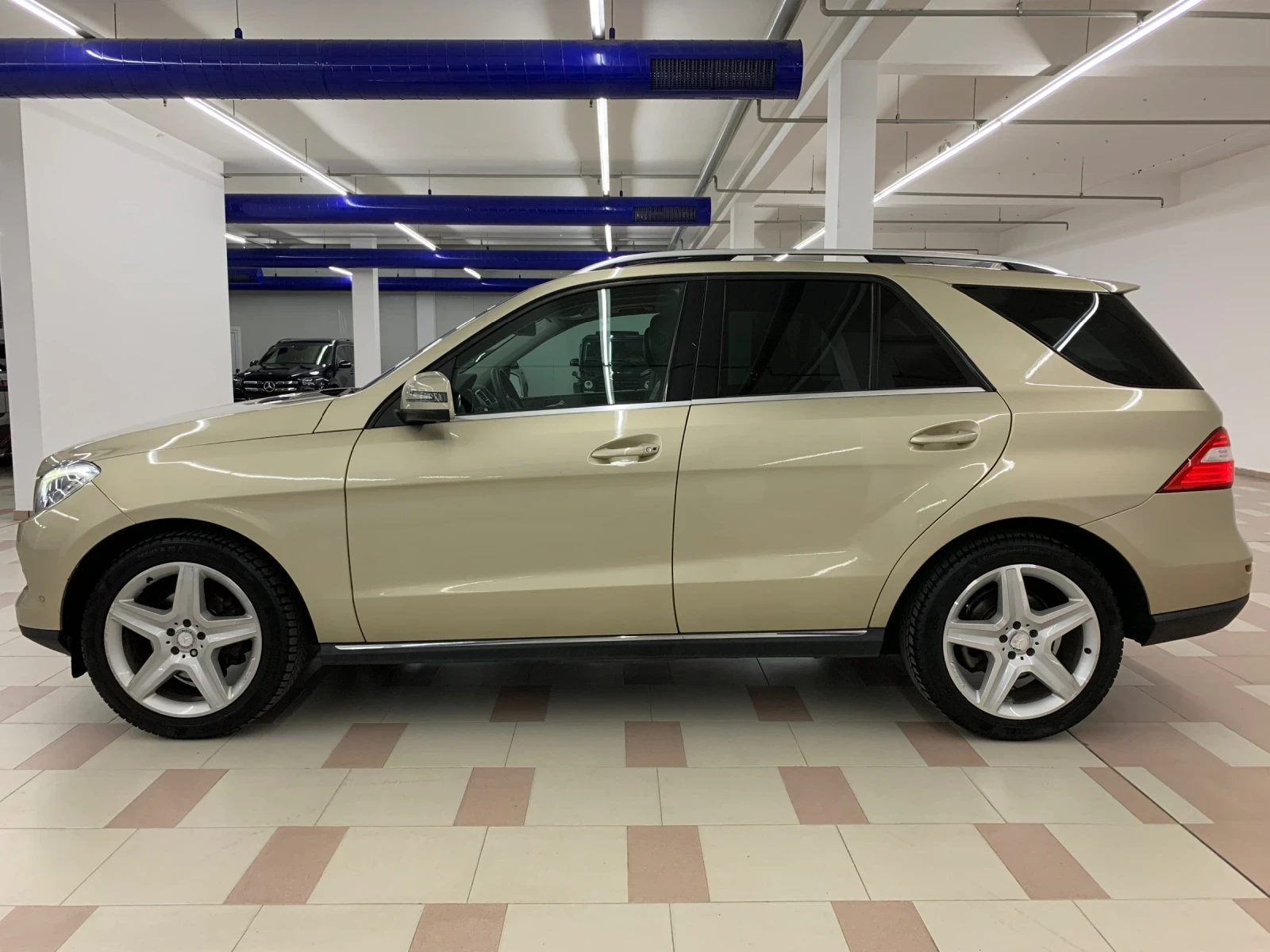 Mercedes-Benz ML 350 #PANO#DISTR#PODGREV#BlindSpot#AIRMATIC#TOP# - изображение 7