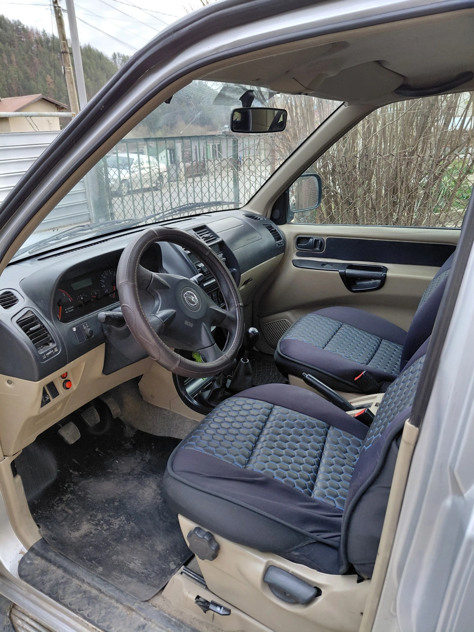 Nissan Terrano, снимка 2 - Автомобили и джипове - 54059266