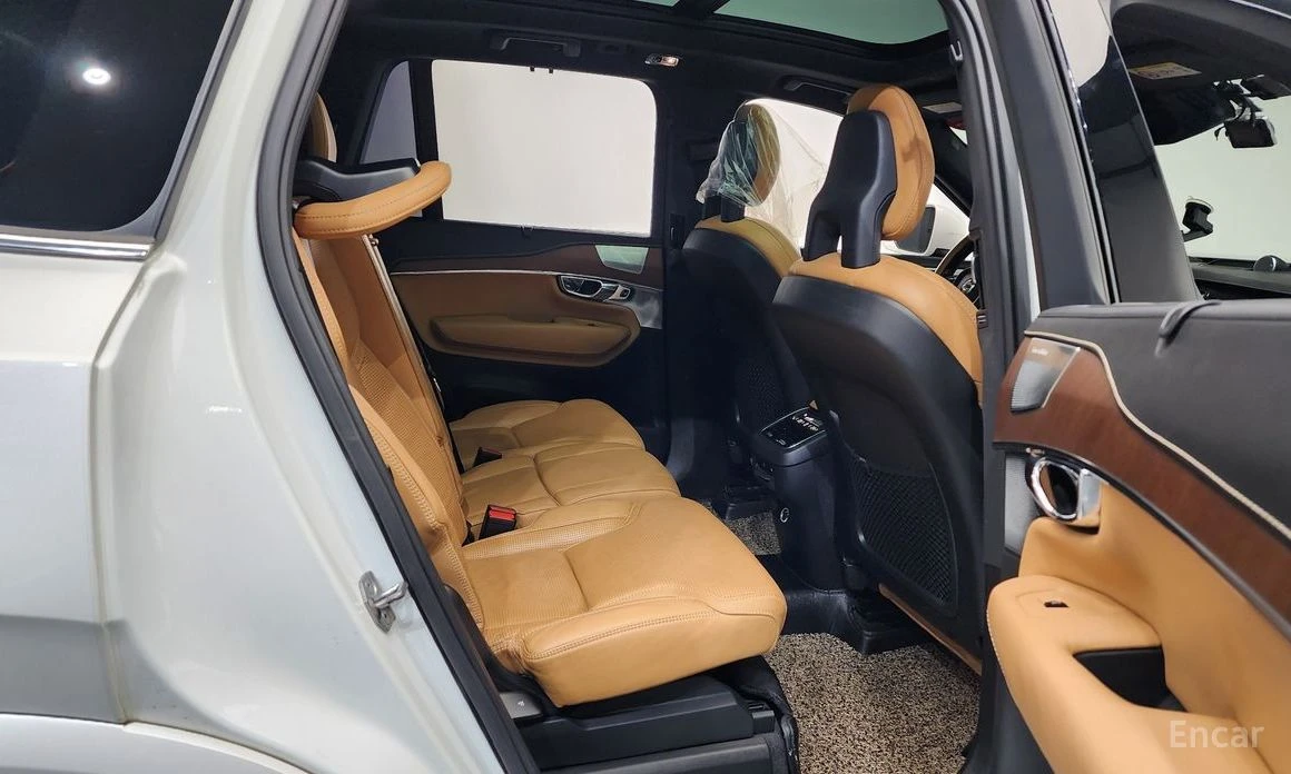 Volvo Xc90 * D5* INSCRIPTION* ПОДГРЕВ* ОБДУХВАНЕ* ПАНОРАМА* F, снимка 7 - Автомобили и джипове - 54129389