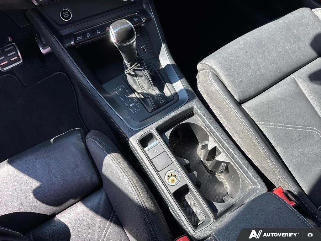 Audi Q3 Premium Plus* S-Line* Quattro* DIGITAL* PANORAMA* , снимка 16 - Автомобили и джипове - 54360143