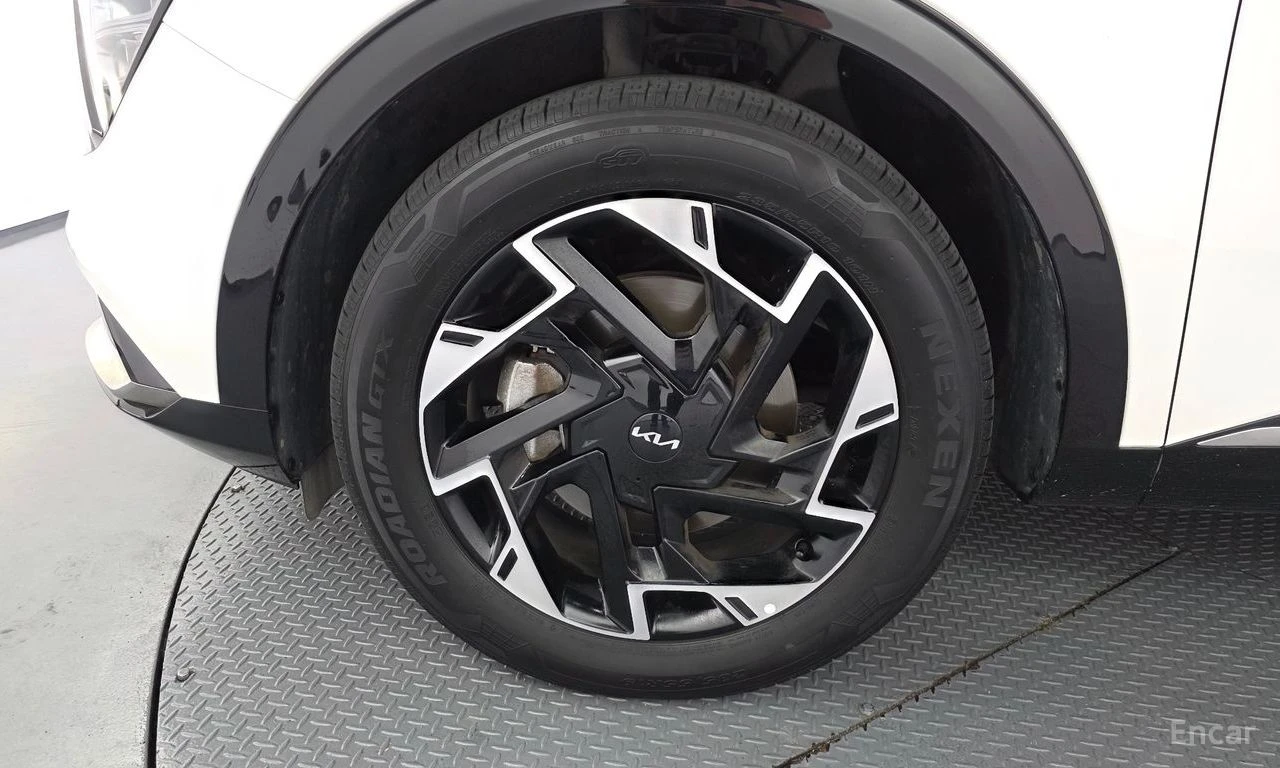 Kia Sportage 1.6* TURBO* PRESTIGE* ПОДГРЕВ* LANE* ASSIST* КАМЕР, снимка 5 - Автомобили и джипове - 54736335