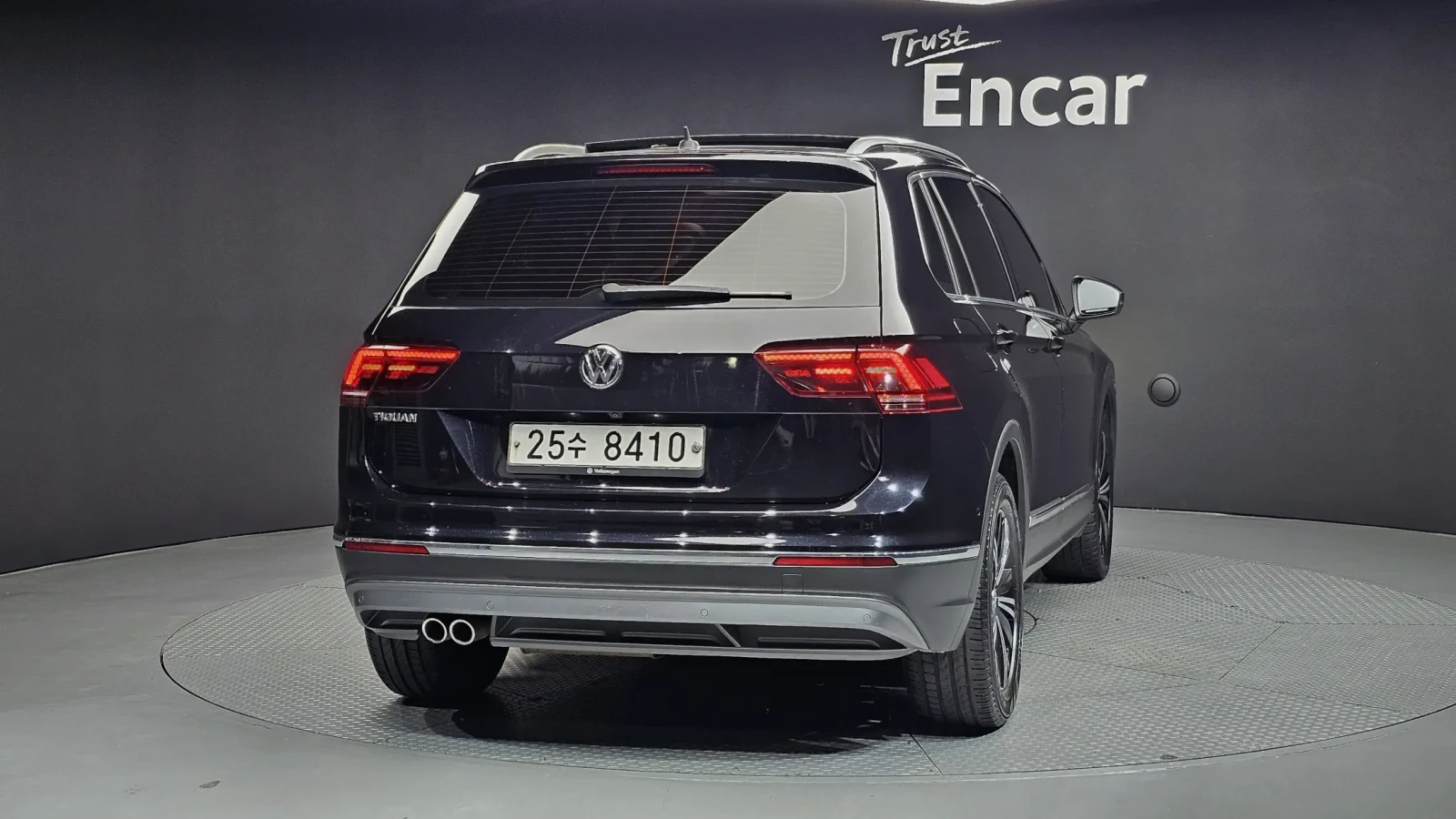 VW Tiguan 2.0TDI PRESTIGE HEAD UP/PANORAMA/360CAM, снимка 4 - Автомобили и джипове - 55188252