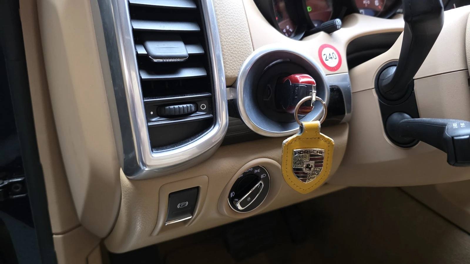 Porsche Cayenne Diesel* ЛЮК* 360* ПОДГРЕВ ВОЛАН* КРАЙНА ЦЕНА, снимка 17 - Автомобили и джипове - 55243786