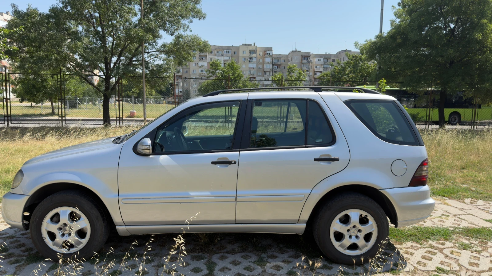 Mercedes-Benz ML 270, снимка 3 - Автомобили и джипове - 55330441