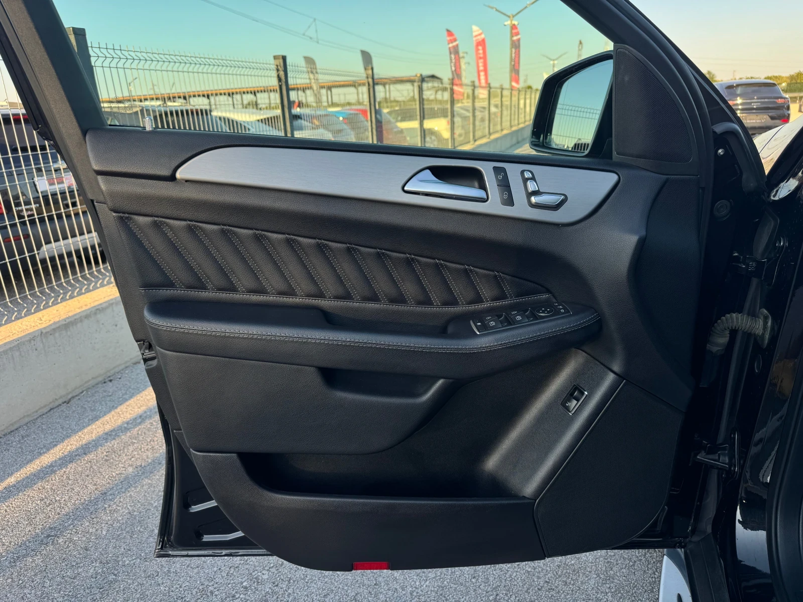 Mercedes-Benz GLE Coupe AMG COUPE PREMIUM, снимка 8 - Автомобили и джипове - 55465218