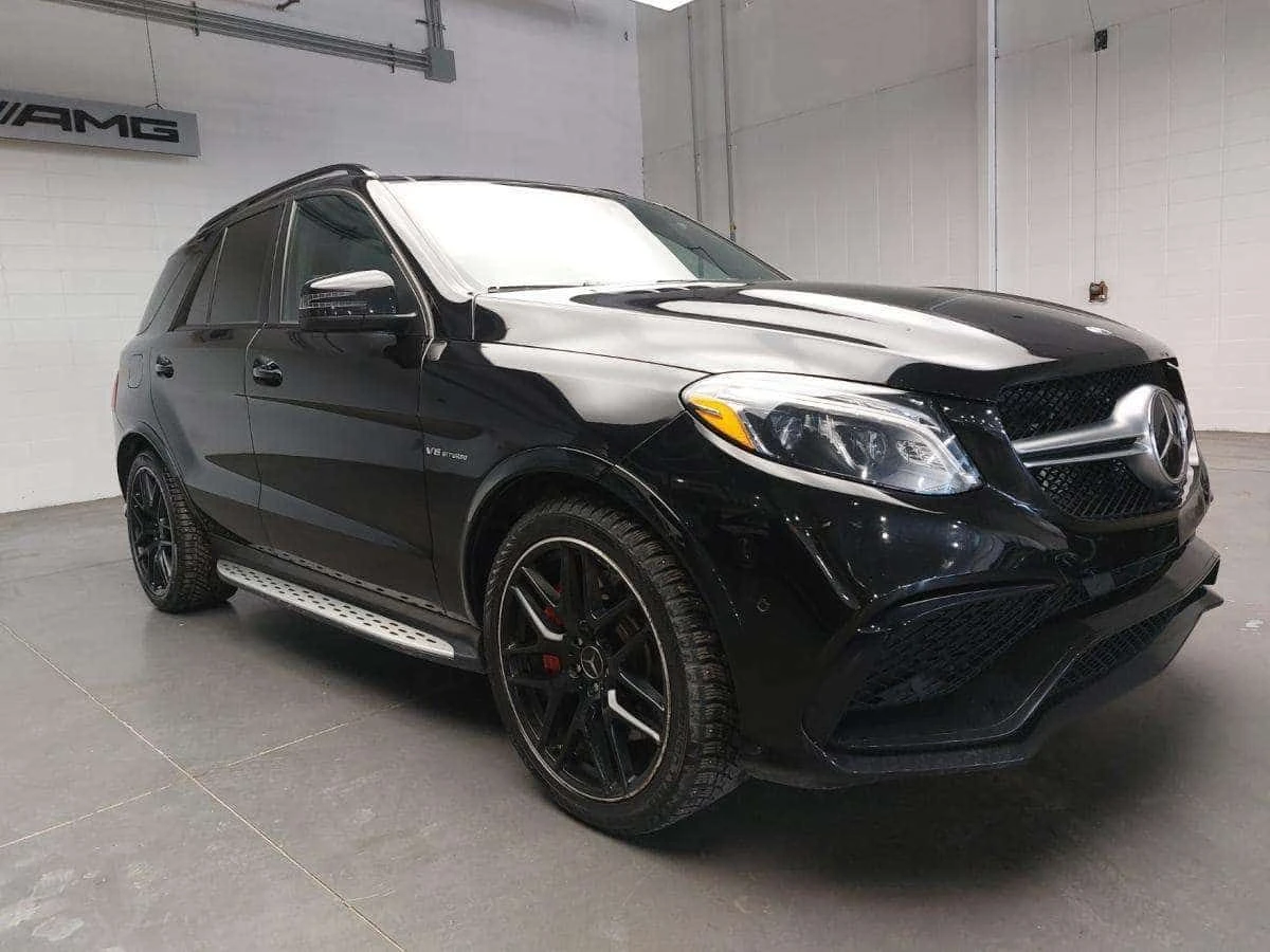 Mercedes-Benz GLE 63 AMG BURMESTER| NIGHT PACKAGE| MASSAGE| ЦЕНА ДО БГ, снимка 2 - Автомобили и джипове - 55466399