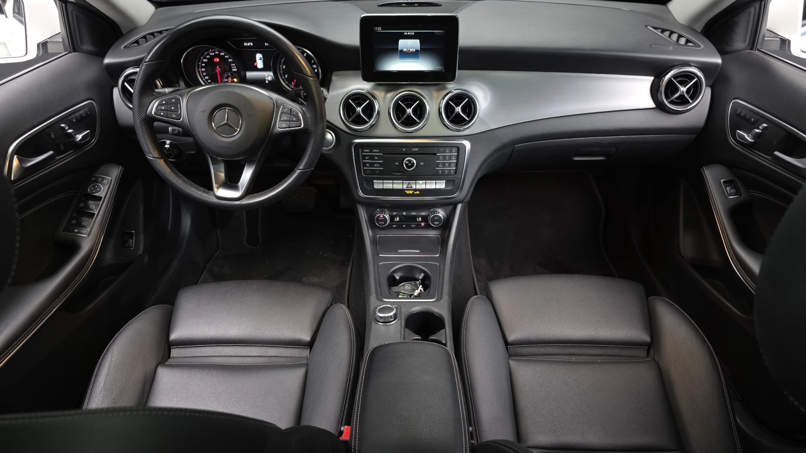 Mercedes-Benz GLA 220 GLA220 Premium autogeorge.com, снимка 10 - Автомобили и джипове - 56082783