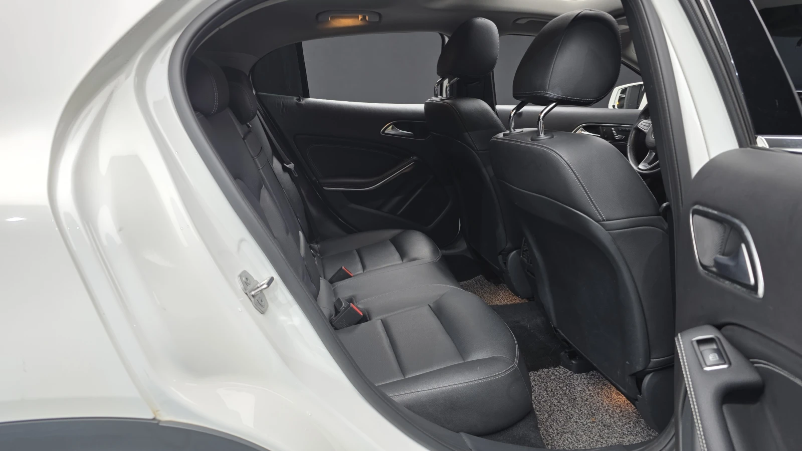 Mercedes-Benz GLA 220 GLA220 Premium autogeorge.com, снимка 15 - Автомобили и джипове - 56082783