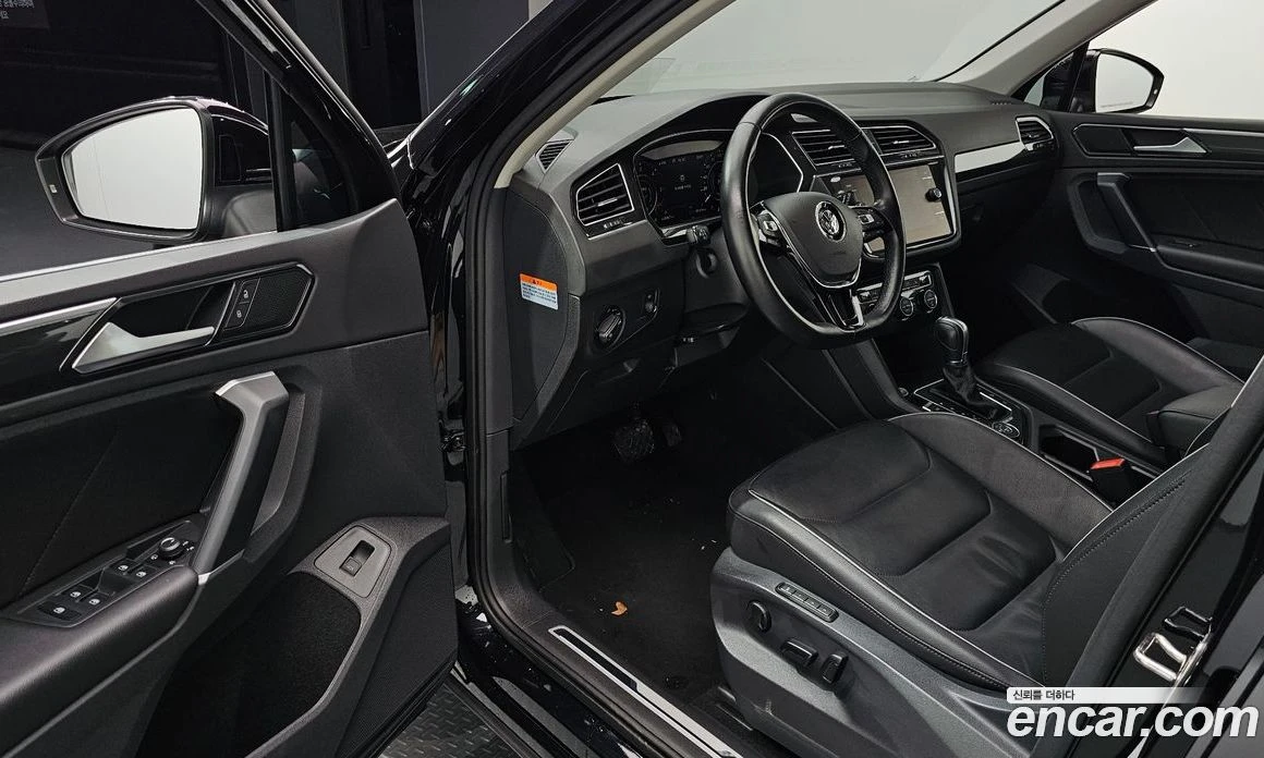 VW Tiguan 2.0 TDI 4Motion Prestige, снимка 10 - Автомобили и джипове - 56122226