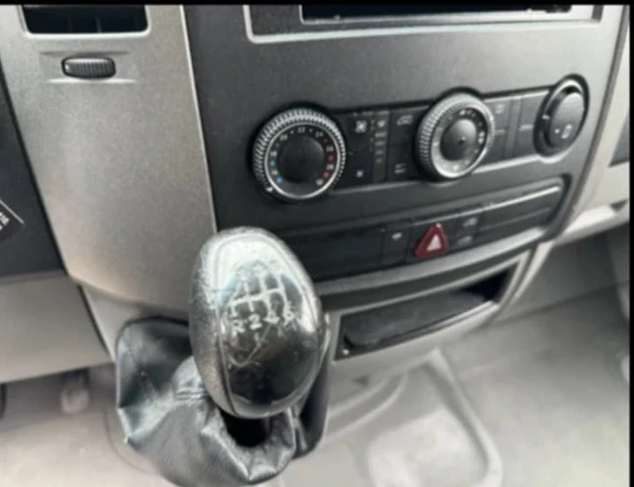 Mercedes-Benz Sprinter 316, снимка 8 - Бусове и автобуси - 52976613