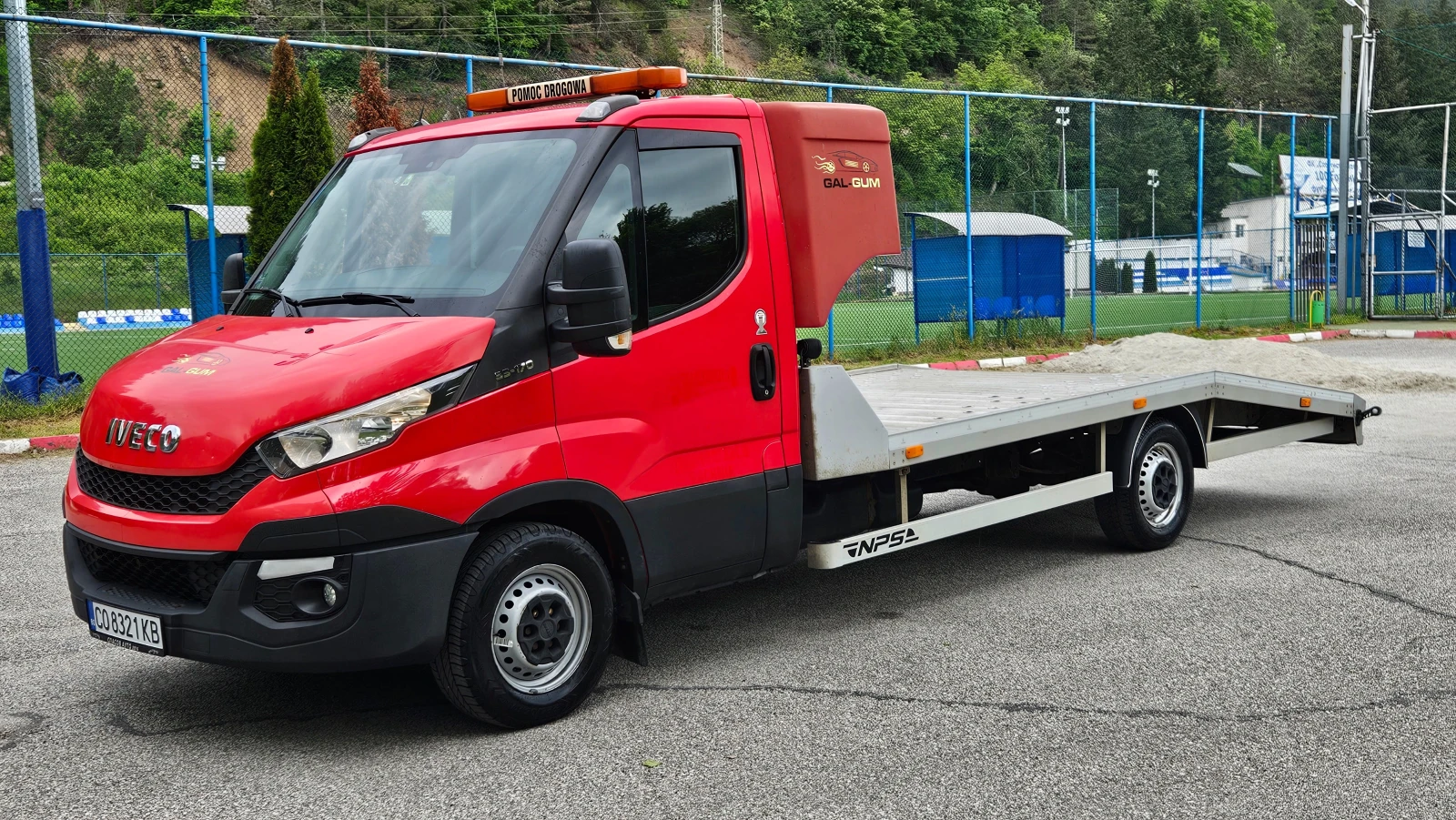 Iveco Daily 3.0 Specialen/Klimatronik/Spalno, снимка 2 - Бусове и автобуси - 54598824