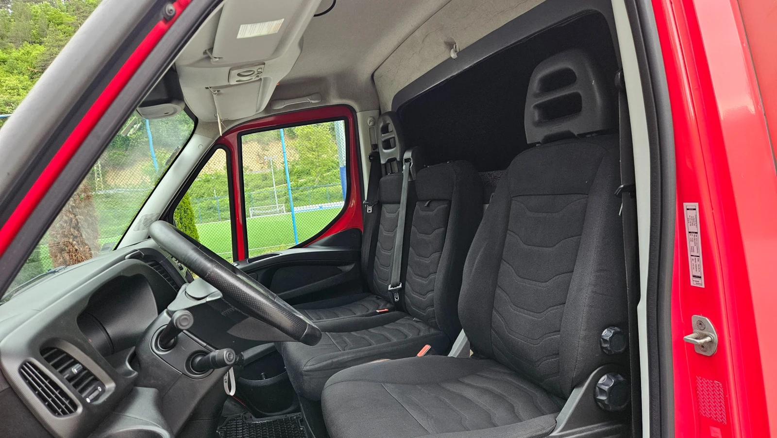 Iveco Daily 3.0 Specialen/Klimatronik/Spalno, снимка 10 - Бусове и автобуси - 54598824