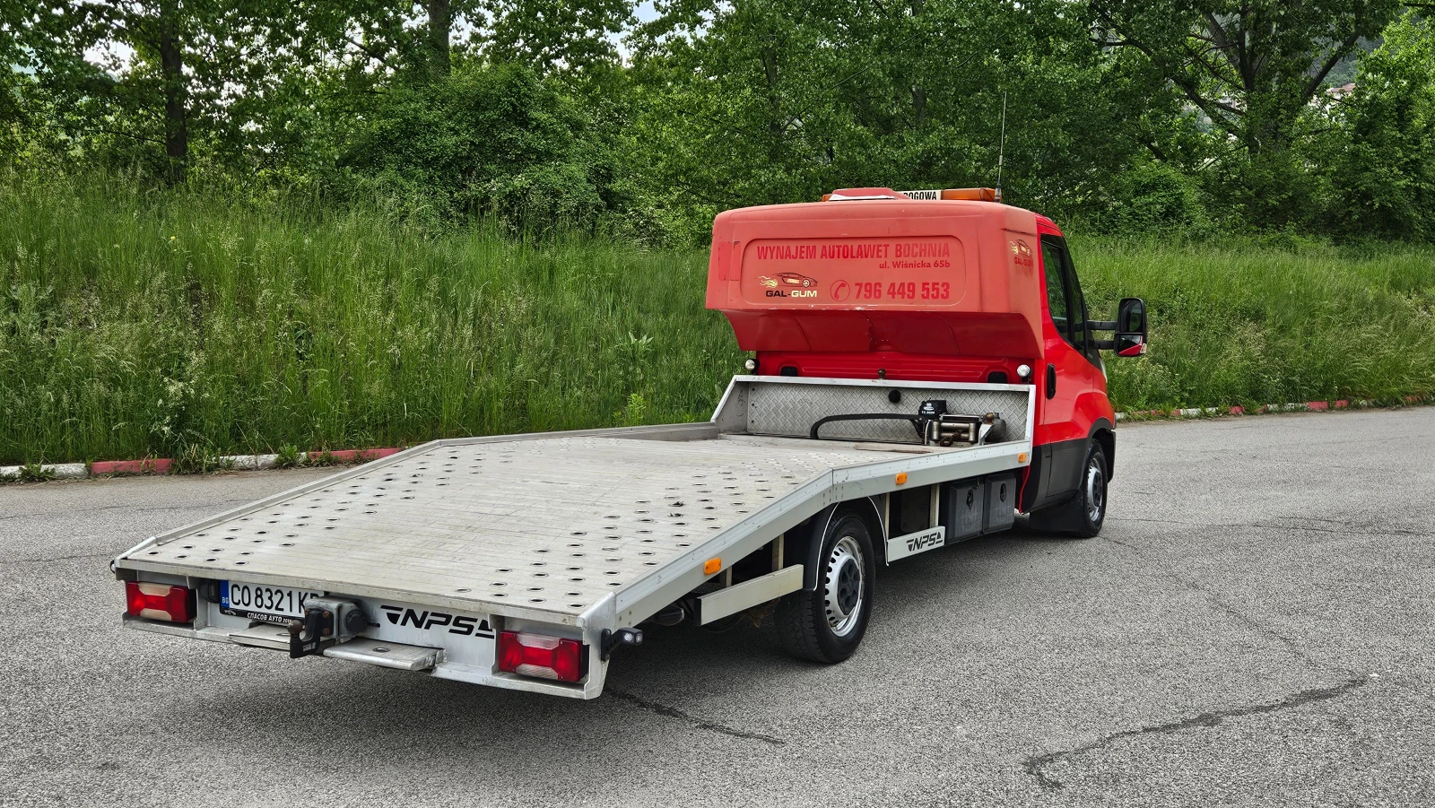 Iveco Daily 3.0 Specialen/Klimatronik/Spalno, снимка 6 - Бусове и автобуси - 54598824