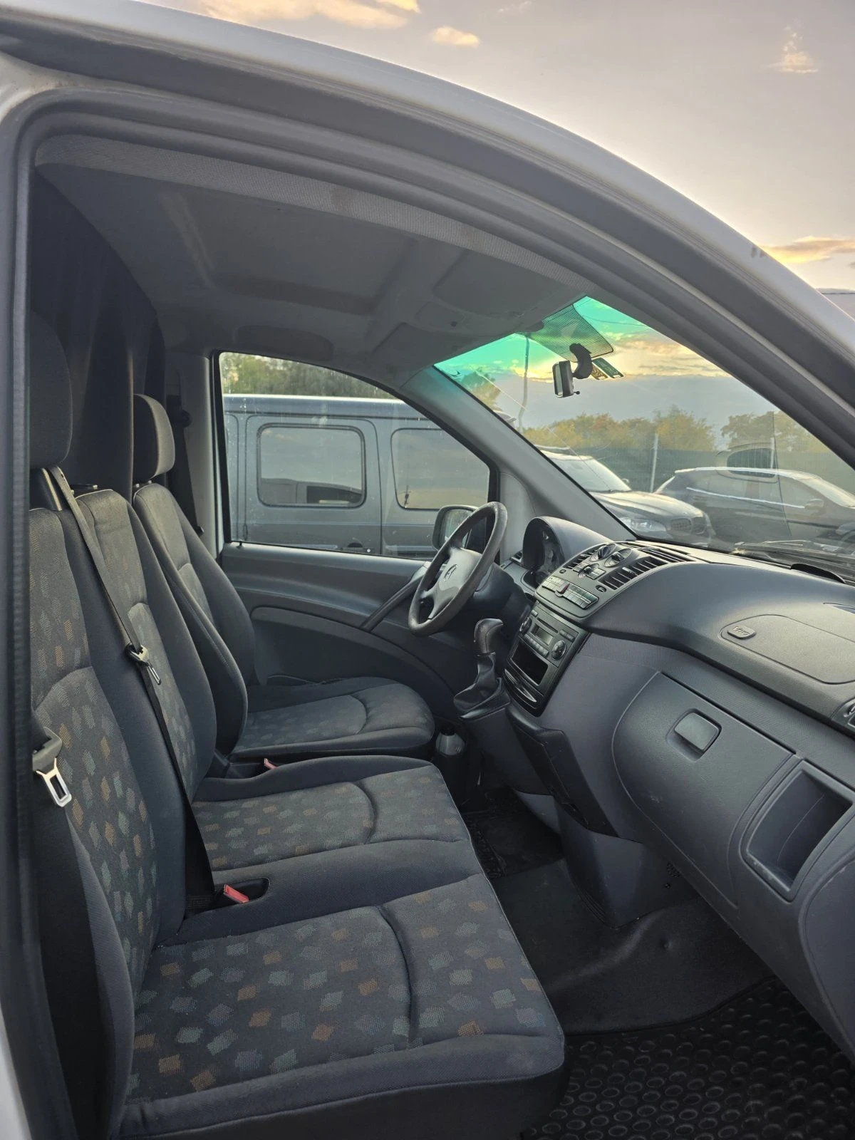 Mercedes-Benz Vito 220d, 4x4 camper , снимка 5 - Бусове и автобуси - 56622504