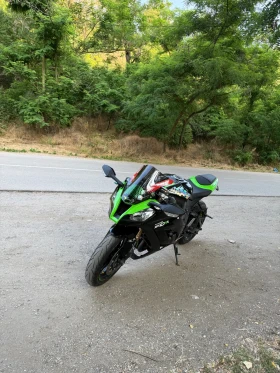 Обява за продажба на Kawasaki Zxr Zx10rr ~15 800 лв. - изображение 1