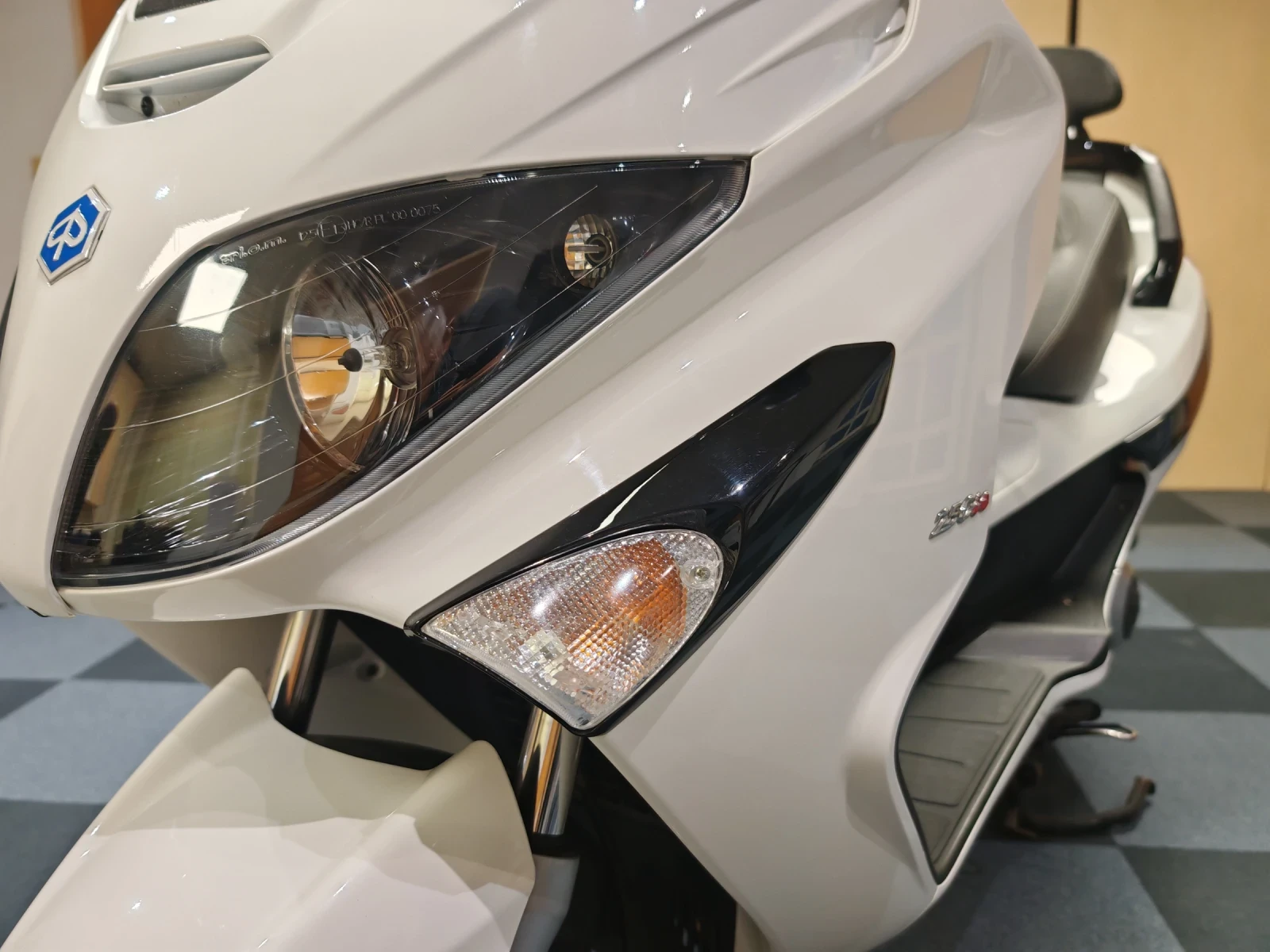 Piaggio XEvo | Mobile.bg � ����������� 11
